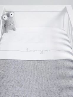 Jollein Baby Laken Ledikant 120x150cm Love You - Grey -Bekend Babyproducten Winkel 900x1200 64