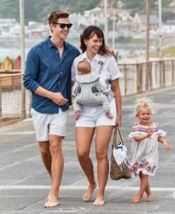 BabyBjörn Draagzak One Air - 3D Mesh - Zilver 21 BabyBjörn Draagzak One Air - 3D Mesh - Zilver -Bekend Babyproducten Winkel 983x1200 8